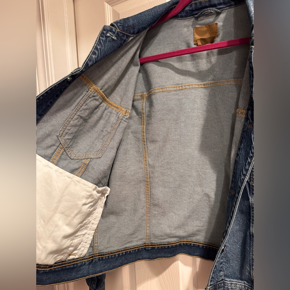 American Eagle Outfitters Denim Jacket - Picture 11 of 11